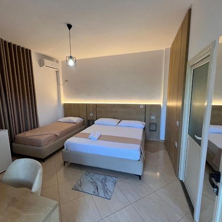 Greison Vacation House Vlorë エクステリア 写真