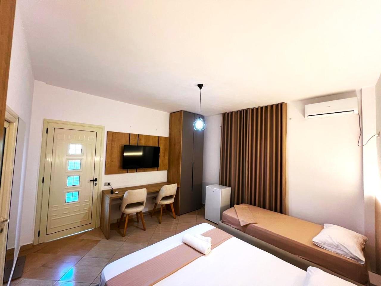 Greison Vacation House Vlorë エクステリア 写真