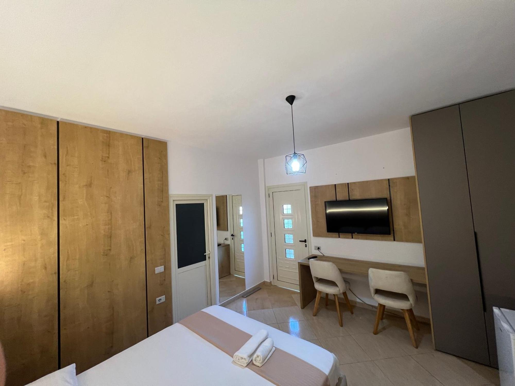 Greison Vacation House Vlorë エクステリア 写真